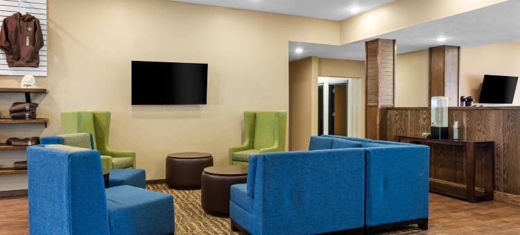 的因特拉克湖前舒适酒店(Comfort Inn & Suites Munising-Lakefront)图片