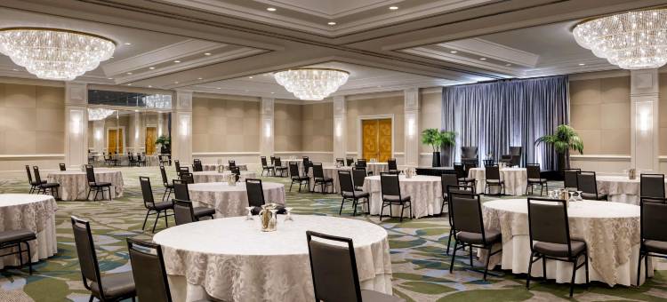 费尔蒙特海滨酒店(Fairmont Waterfront)图片