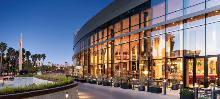 瓦伦西亚美利亚酒店(Melia Valencia)图片