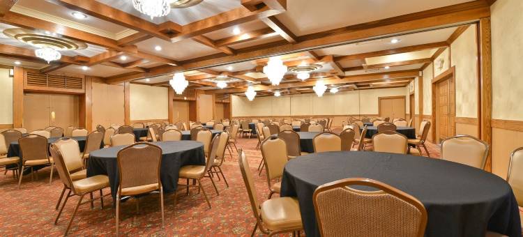 大草原贝斯特韦斯特酒店及会议中心(Best Western Prairie Inn  Conference Center)图片