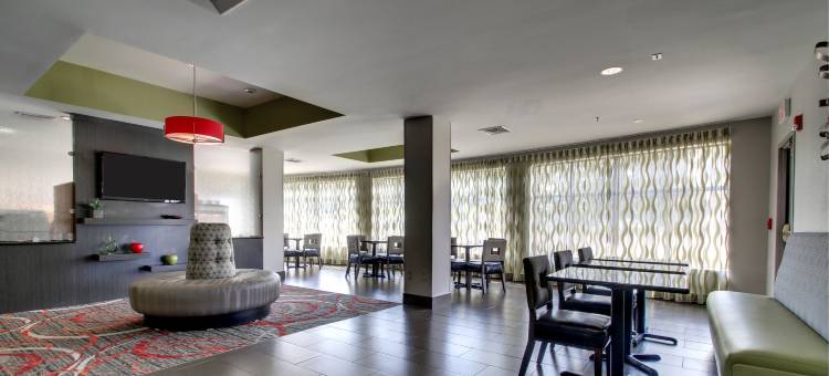 拉昆塔温德姆套房酒店 梅里迪恩(La Quinta Inn & Suites by Wyndham Meridian)图片