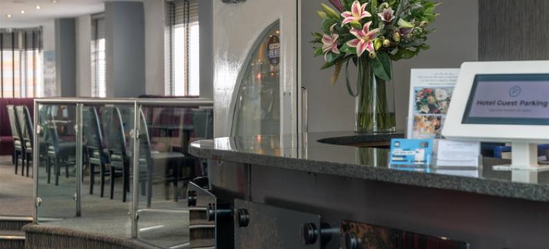 贝斯特韦斯特普劳酒店(Best Western the Plough Hotel)图片