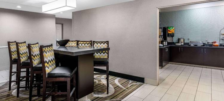 罗斯威尔拉昆塔温德姆套房酒店(La Quinta Inn & Suites by Wyndham Roswell)图片