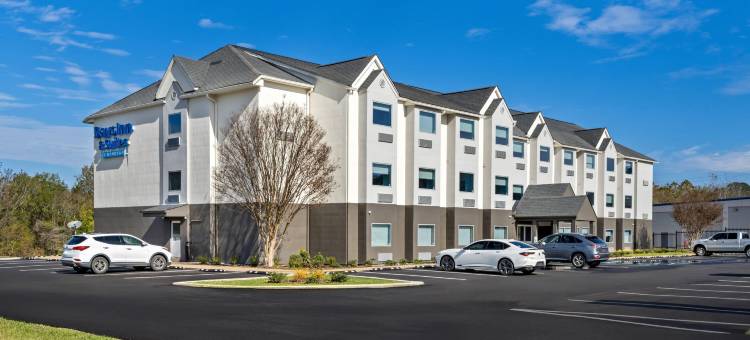 温德姆布兰登露天剧场戴斯酒店及套房(Days Inn & Suites by Wyndham Brandon Amphitheater)图片