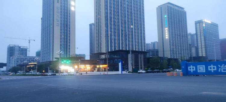 鑫悦近天府机场简阳高铁站旁万汇民宿(站西大道分店)图片