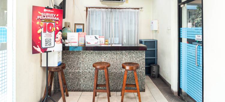 红多兹Plus酒店-近印度尼西亚大学(RedDoorz Plus Near Universitas Indonesia)图片