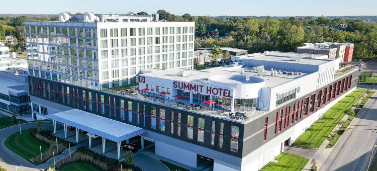 顶峰酒店(The Summit Hotel)图片