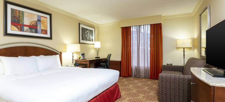 大急流城机场希尔顿逸林酒店(DoubleTree by Hilton Hotel Grand Rapids Airport)图片