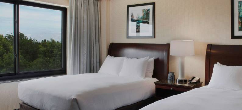 本顿维尔希尔顿逸林套房酒店(DoubleTree Suites by Hilton Hotel Bentonville)图片