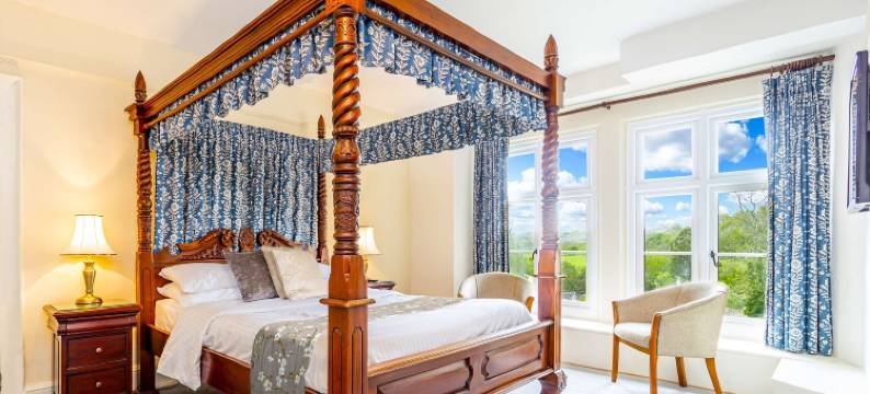 林普利斯托克贝斯特韦斯特酒店(Best Western Limpley Stoke Hotel)图片