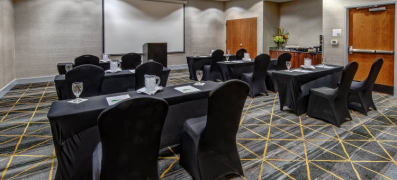 落基山I-95US64假日酒店(Holiday Inn ROCKY MOUNT - I-95 AT US 64 by IHG)图片