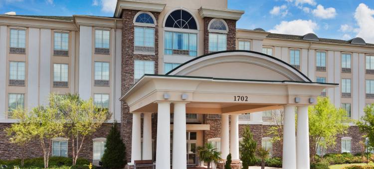 智选假日套房酒店凤凰城的哥伦布(Holiday Inn Express & Suites Phenix City - FT. Moore)图片