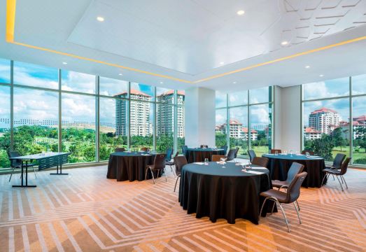 Le Meridien PutrajayaHotel Overview