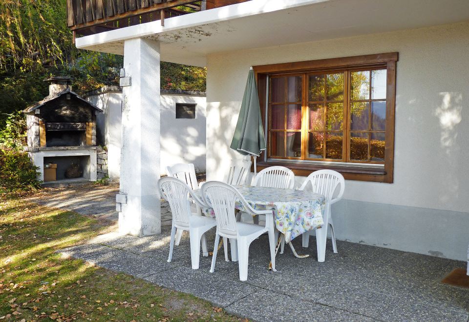 Frênes Hotel Overview