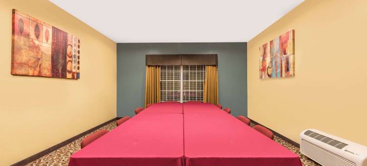 德克萨斯洛克代尔戴斯酒店(Days Inn by Wyndham Rockdale Texas)图片