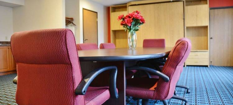 肯顿乡村壁炉套房酒店(Country Hearth Inn & Suites - Kenton)图片