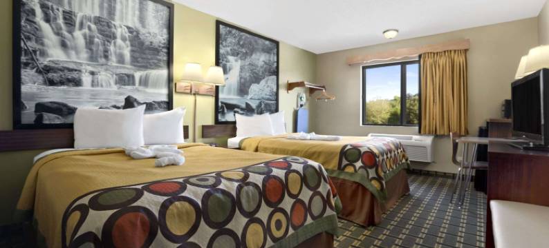 拉塞尔维尔速8酒店(Super 8 by Wyndham Russellville)图片