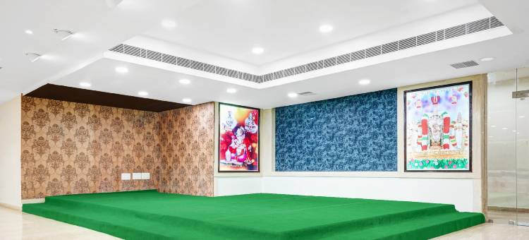 Treebo 马杜万大酒店(Treebo Madhuvan Grand)图片