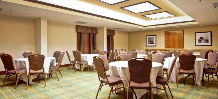 希尔顿欢朋酒店-华德福(Hampton Inn Waldorf)图片