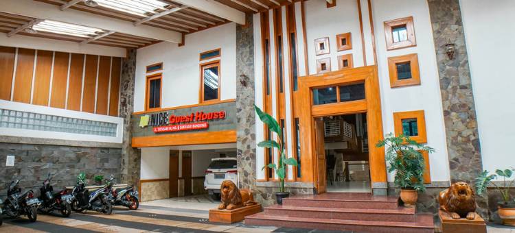 特塔纱丽耐斯旅馆(Tirtasari Nice Guest House)图片