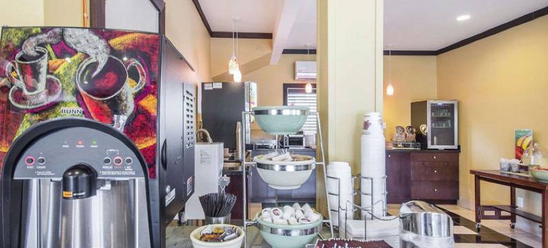 凯艺酒店(Quality Inn Merritt)图片