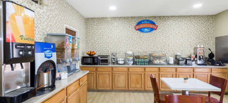 萨凡纳-花园城呗盟套房酒店(Baymont by Wyndham Savannah/Garden City)图片