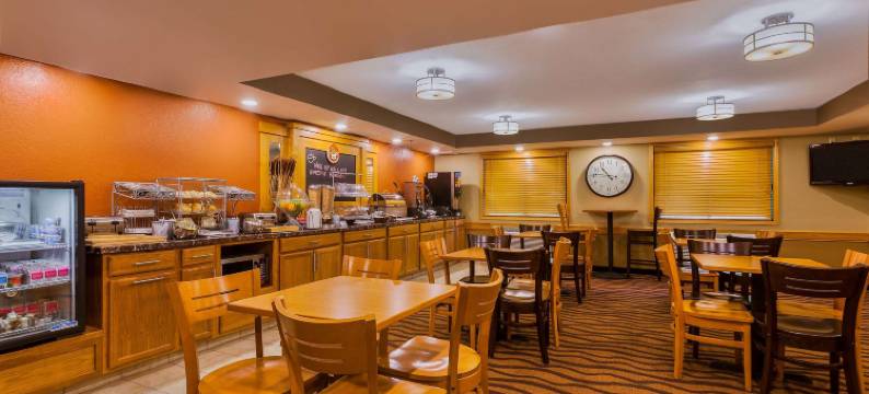 阿尔戈纳美吟温德姆酒店(AmericInn by Wyndham Algona)图片