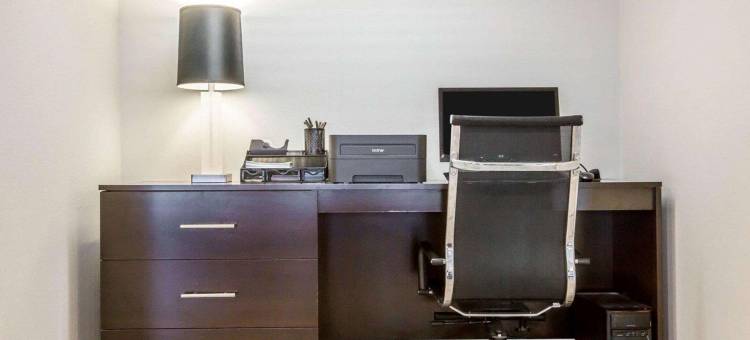 昆斯伯里-乔治湖舒眠套房酒店(Sleep Inn & Suites Queensbury - Lake George)图片