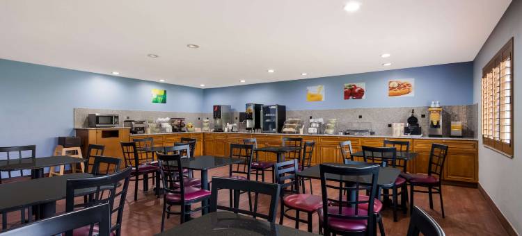 俄克拉何马市北凯艺套房酒店(Quality Inn & Suites Oklahoma City North)图片