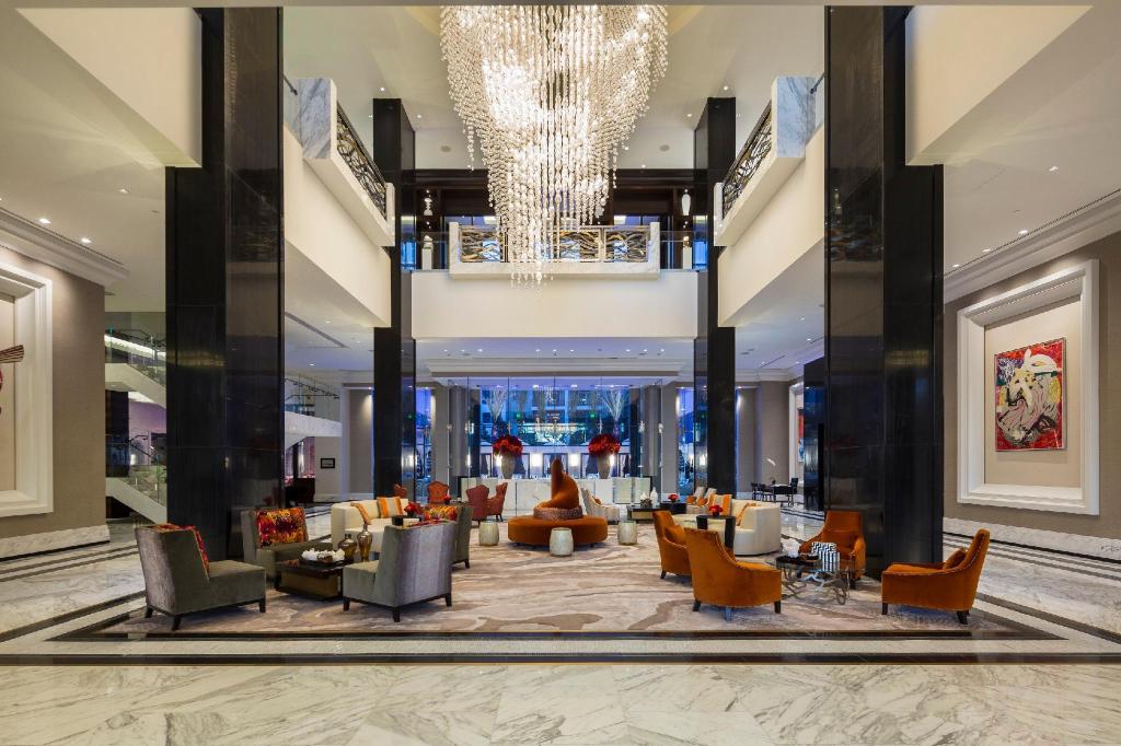 The Post Oak Hotel Over view