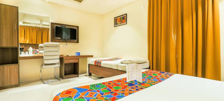 Fabhotel Rr Grand酒店(FabHotel RR Grand - Next to Trendset Mall)图片