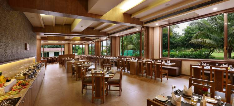 萨罗瓦尔珀尔提科酒店(Sarovar Portico Sasangir)图片