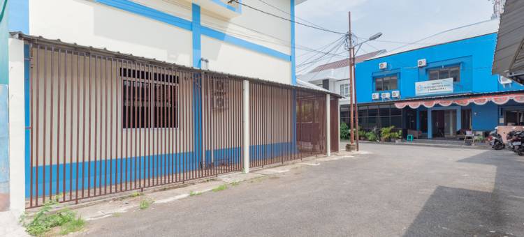 红门酒店普拉斯-近古农贾蒂综合医院芝勒本(RedDoorz Plus Near Rsud Gunung Jati Cirebon)图片