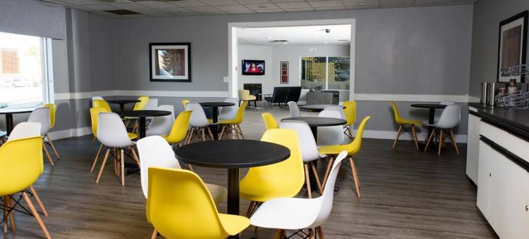 埃德蒙顿南速8酒店(Super 8 by Wyndham Edmonton South)图片