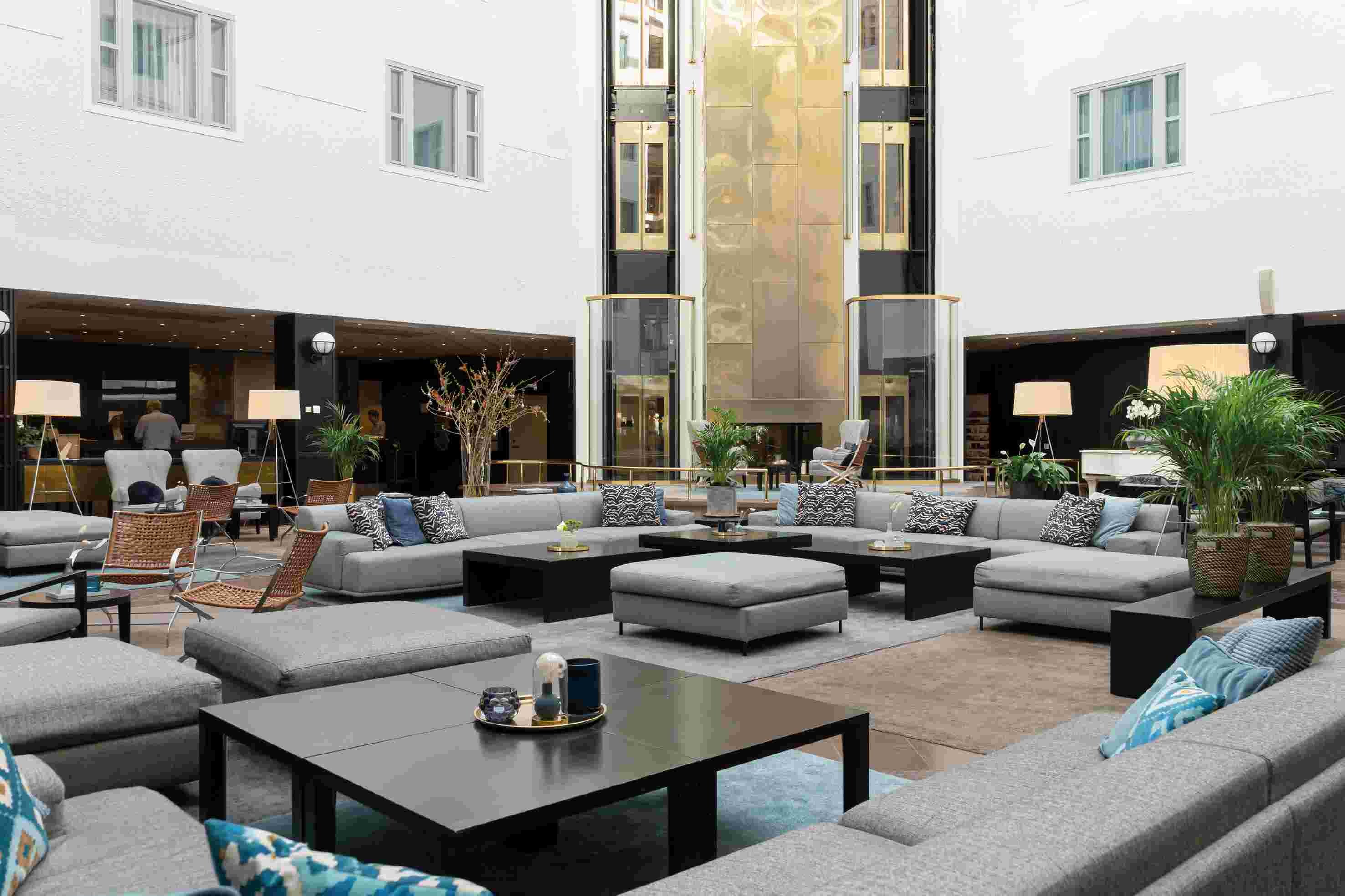 Elite Hotel Marina Plaza Over view