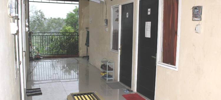 OYO Life 2982 格里亚艾莎公寓2号(OYO Life 2982 Griya Aisyah Residence 2)图片