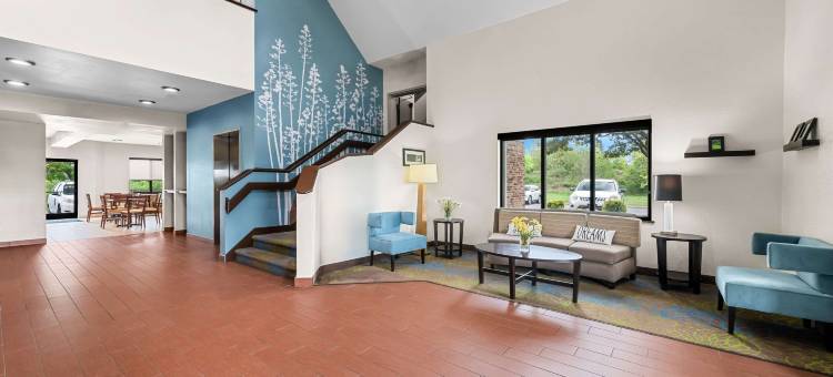 金斯波特三城机场舒眠套房酒店(Sleep Inn & Suites Kingsport TriCities Airport)图片