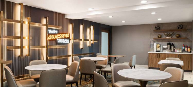 温德姆旗下拉昆塔温德姆酒店套房-雅吉瓦市中心(La Quinta Inn & Suites by Wyndham Yakima Downtown)图片