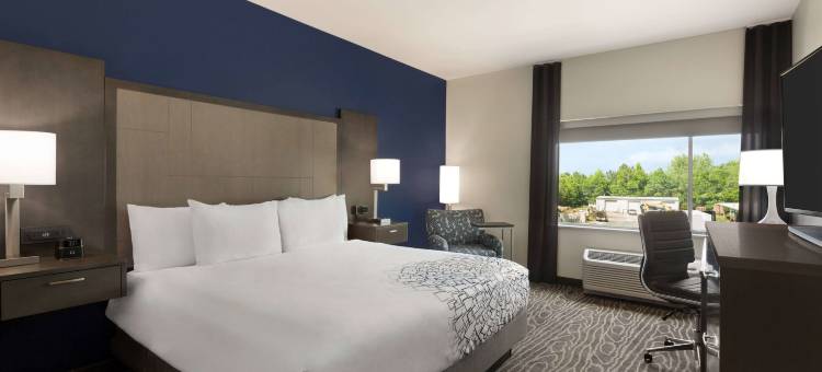 岩石丘拉昆塔温德姆套房酒店(La Quinta Inn & Suites by Wyndham Rock Hill)图片