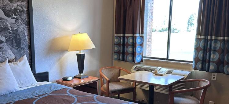 温德姆华东速 8 酒店(Super 8 by Wyndham Vancouver East)图片