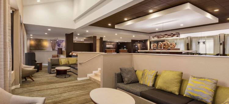 珊瑚角迈尔斯堡万怡酒店(Courtyard by Marriott Fort Myers Cape Coral)图片