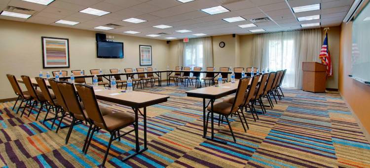 克莱蒙万枫酒店(Fairfield Inn & Suites Clermont)图片