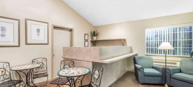 麦迪逊温德姆速8酒店(Super 8 by Wyndham Madison)图片