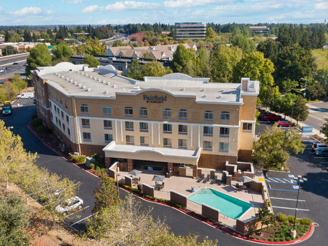 兰乔科尔多瓦万枫酒店套房客栈