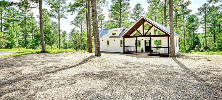 布罗肯鲍 浪漫 🌲热水浴缸 🌲高大摇曳松林 农家乐木屋 🌲特大床(Romantic, Broken Bow farmhouse cabin🌲HOT TUB🌲Huge swaying pines 🌲King bed)图片