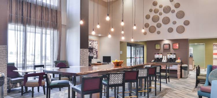 阿尔图纳 - 得梅因希尔顿欢朋酒店(Hampton Inn & Suites Altoona des Moines)图片