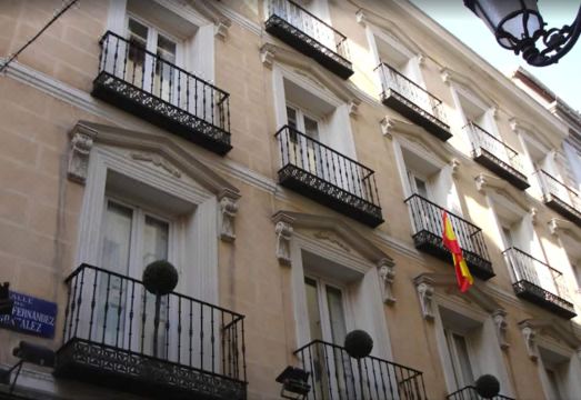 Suite Prado Hotel Overview