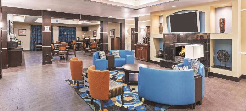 休斯顿霍比机场拉昆塔温德姆套房酒店(La Quinta Inn & Suites by Wyndham Houston Hobby Airport)图片