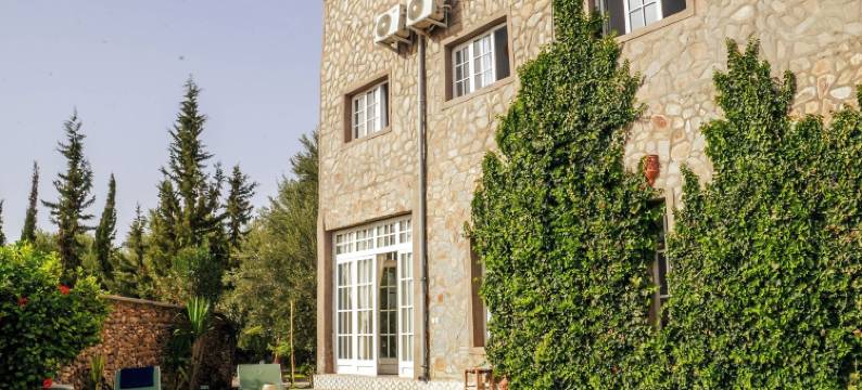 萨基亚塔拉曼祖(Sakia Talamanzou)图片