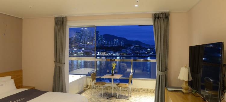 林姆Spa旅舍(Lium Spa Hostel)图片